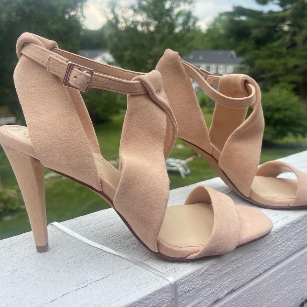 Vince Camuto Nude Suede strappy heels